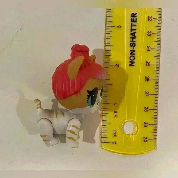 LOL Surprise! Block Party Pet Kitten Kitty Cat Figure Doll Pink Hair - Picture 11 of 11